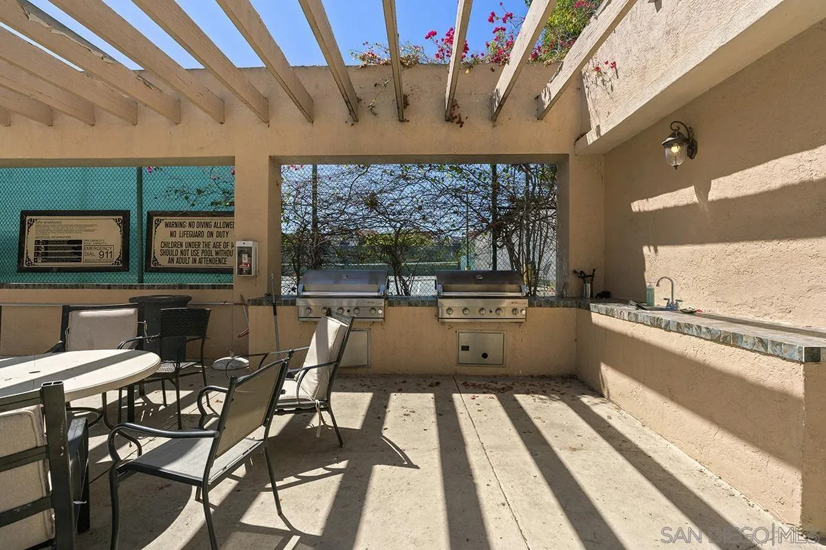 3957 Nobel Dr Unit 208