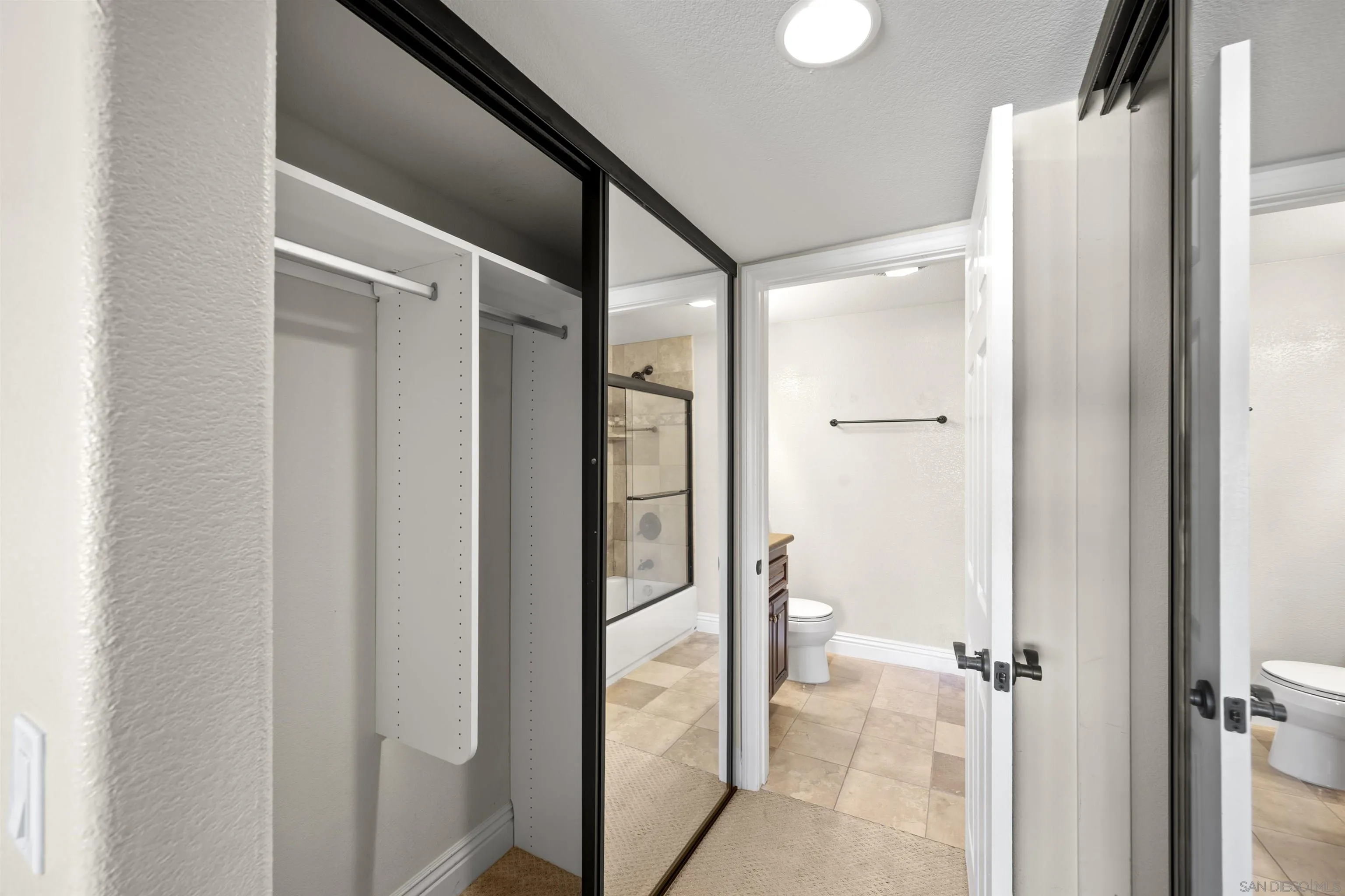3957 Nobel Dr Unit 208
