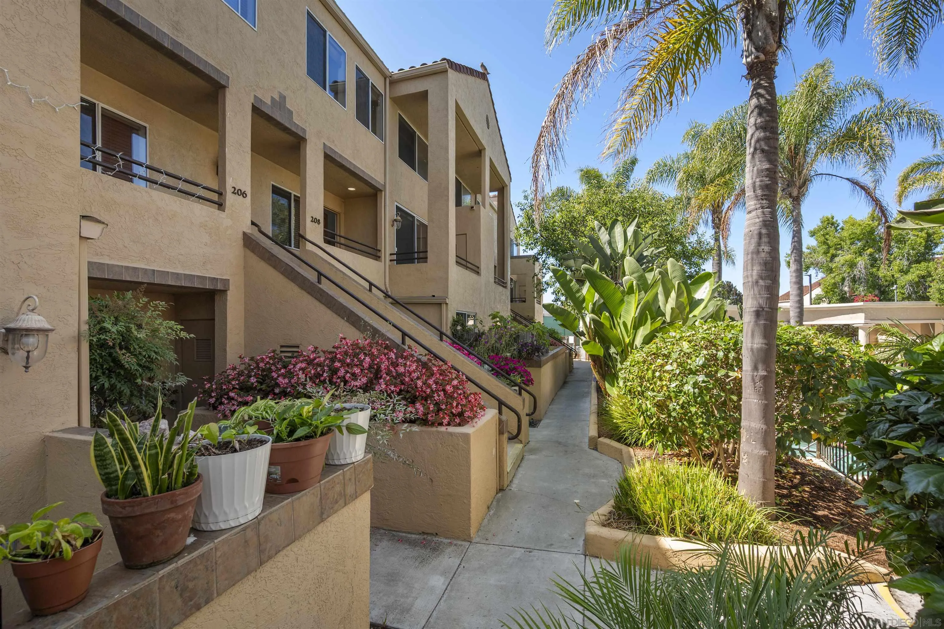 3957 Nobel Dr Unit 208