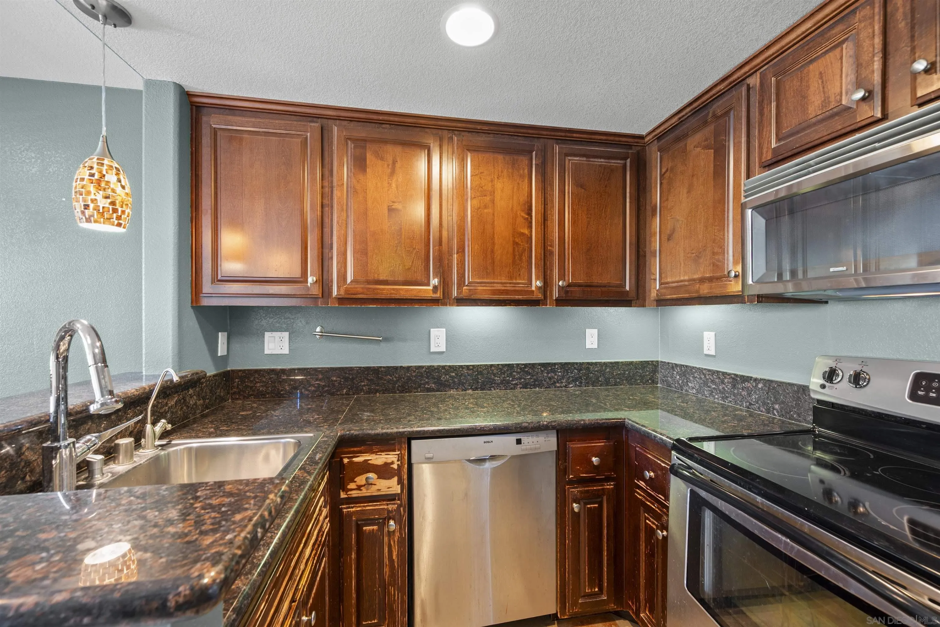 3957 Nobel Dr Unit 208
