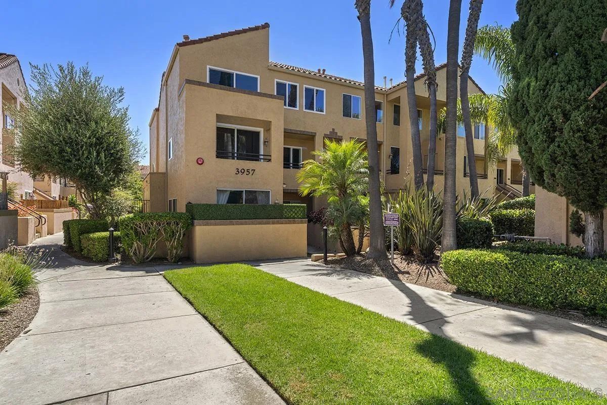 3957 Nobel Dr Unit 208