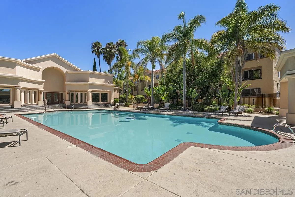 3957 Nobel Dr Unit 208