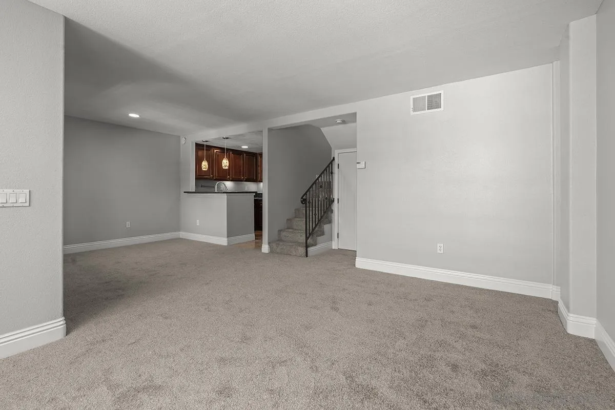 3957 Nobel Dr Unit 208