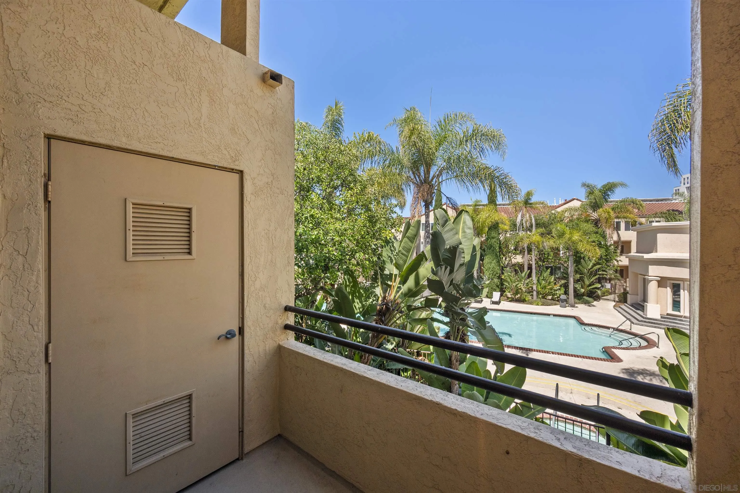 3957 Nobel Dr Unit 208