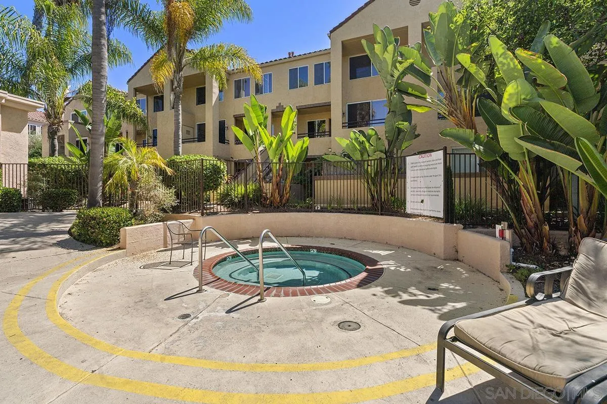 3957 Nobel Dr Unit 208