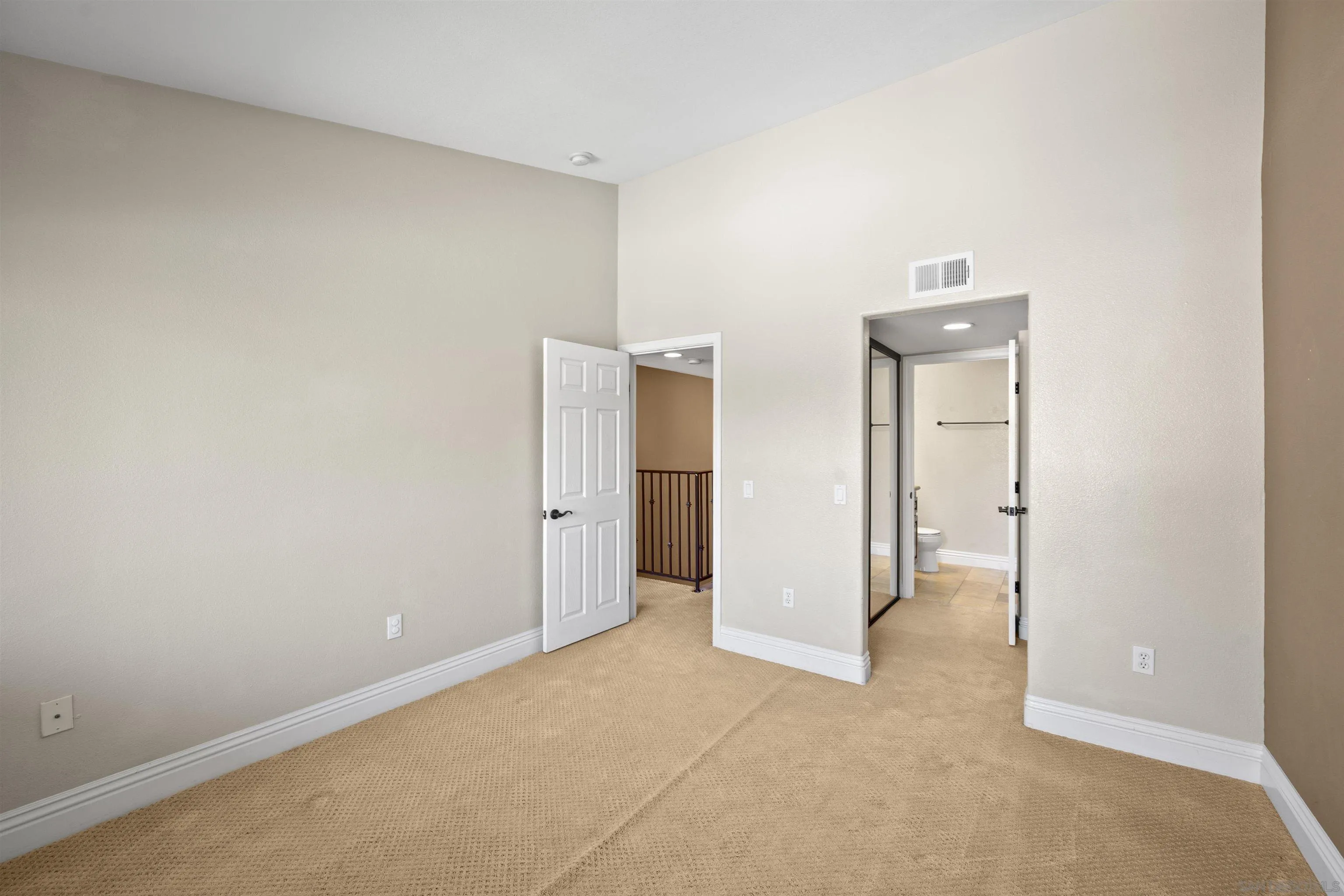 3957 Nobel Dr Unit 208