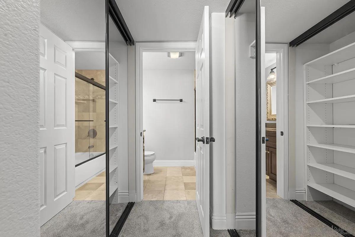 3957 Nobel Dr Unit 208