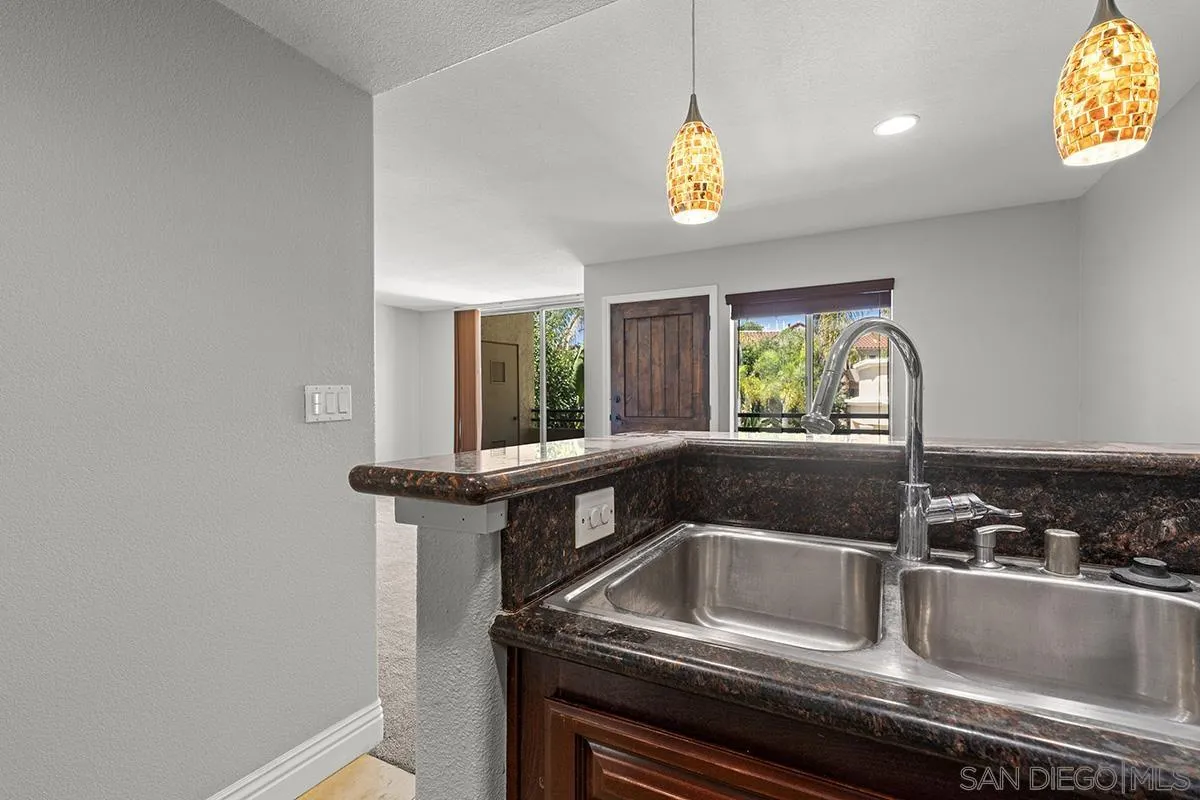 3957 Nobel Dr Unit 208