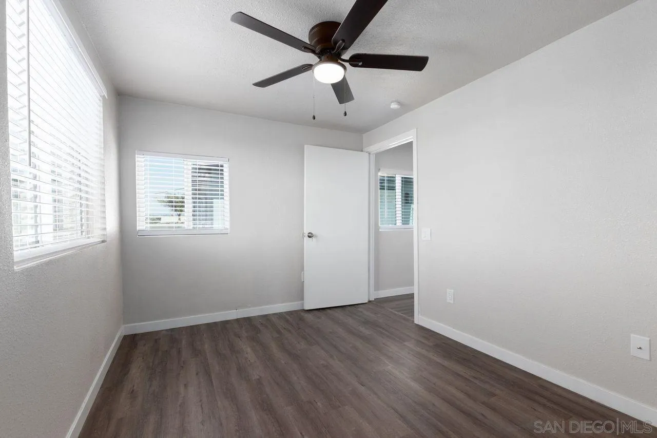 2856 Franklin Ave Unit B