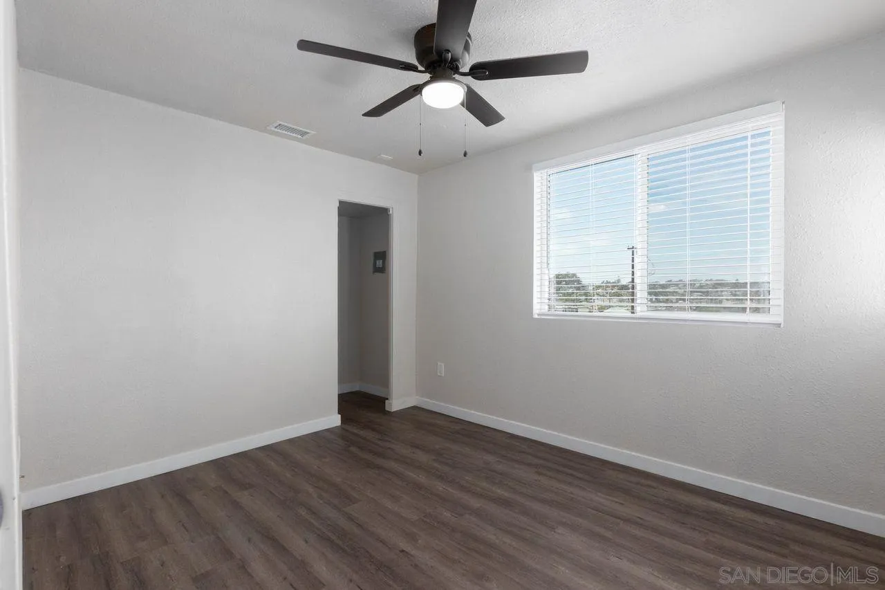2856 Franklin Ave Unit B
