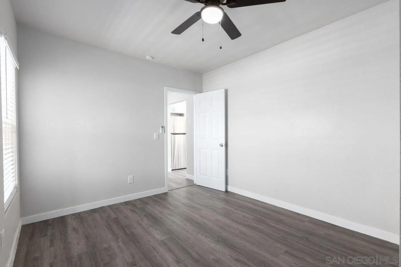 2856 Franklin Ave Unit B