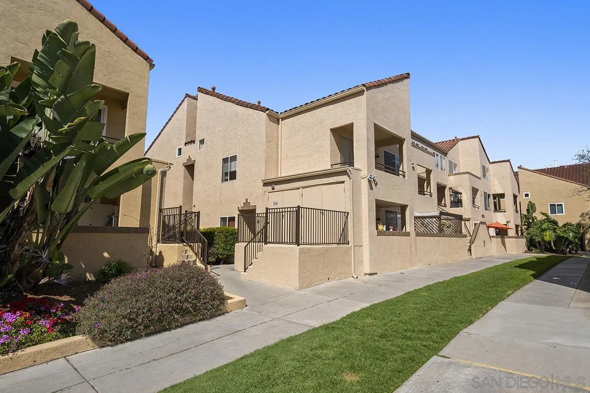 3925 Nobel Dr Unit 31