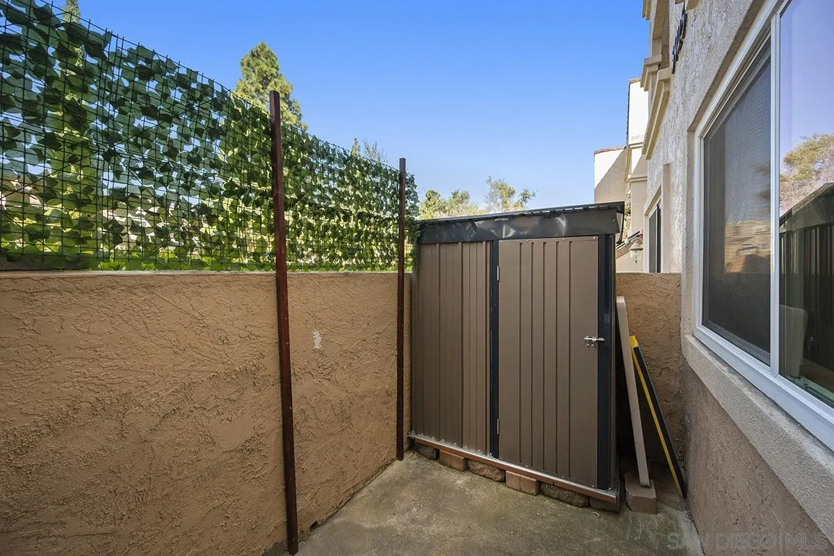 3925 Nobel Dr Unit 31