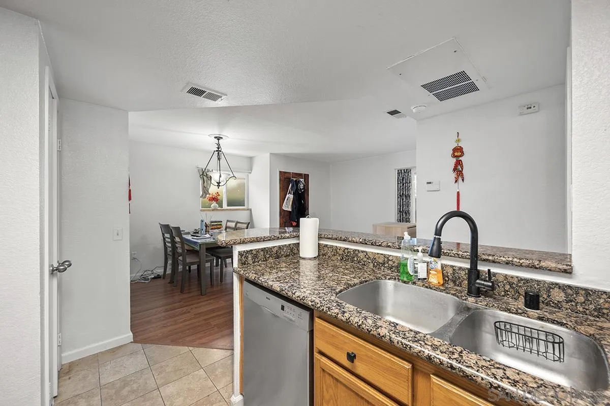 3925 Nobel Dr Unit 31