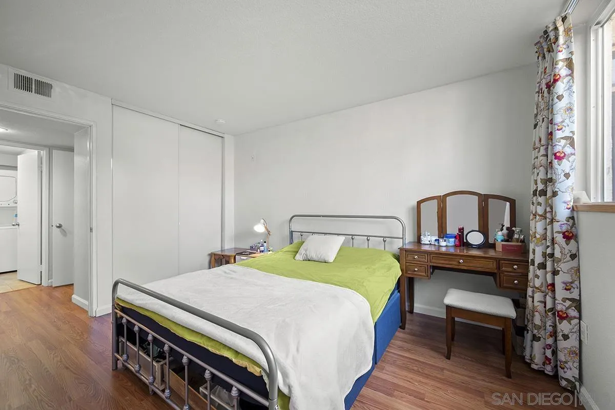 3925 Nobel Dr Unit 31