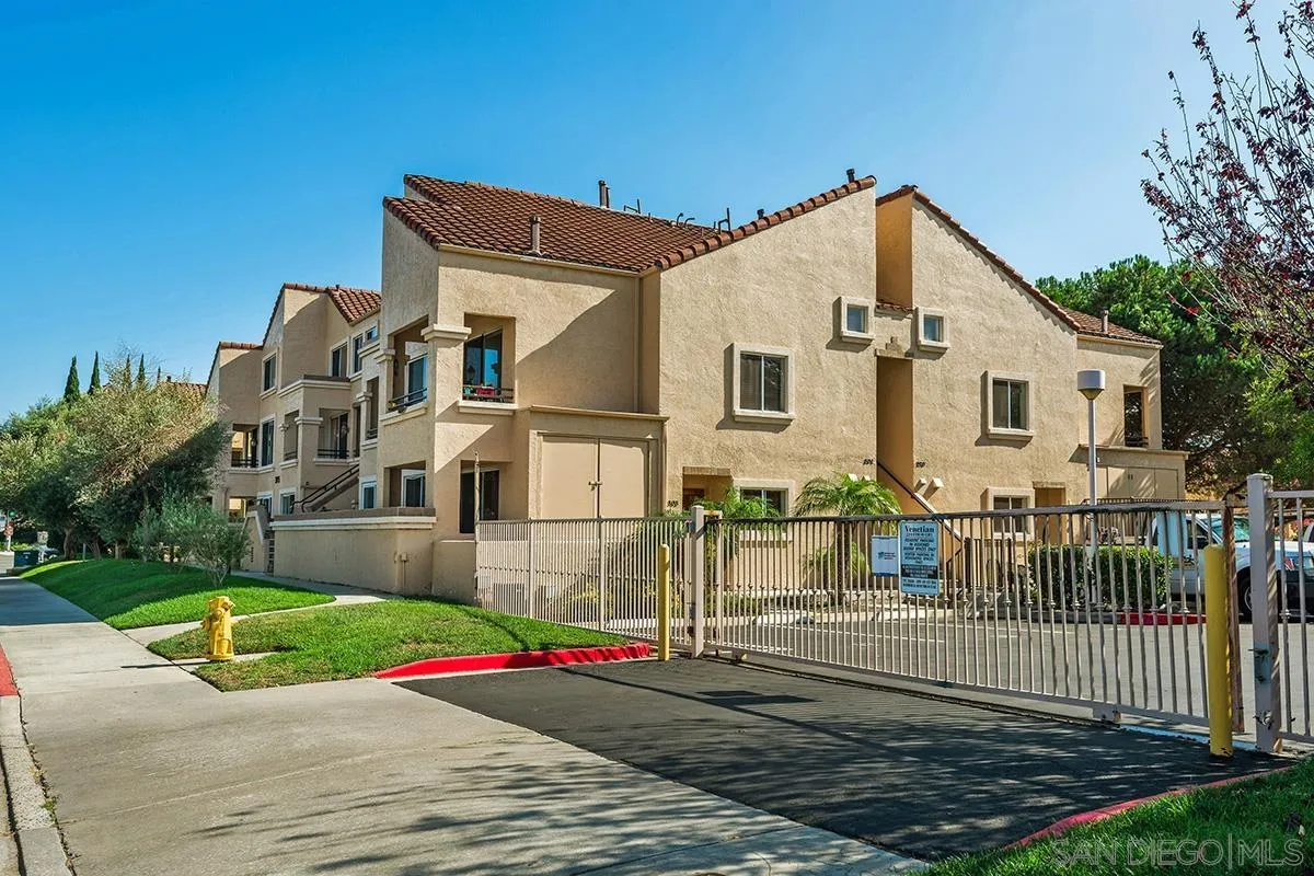 3925 Nobel Dr Unit 31