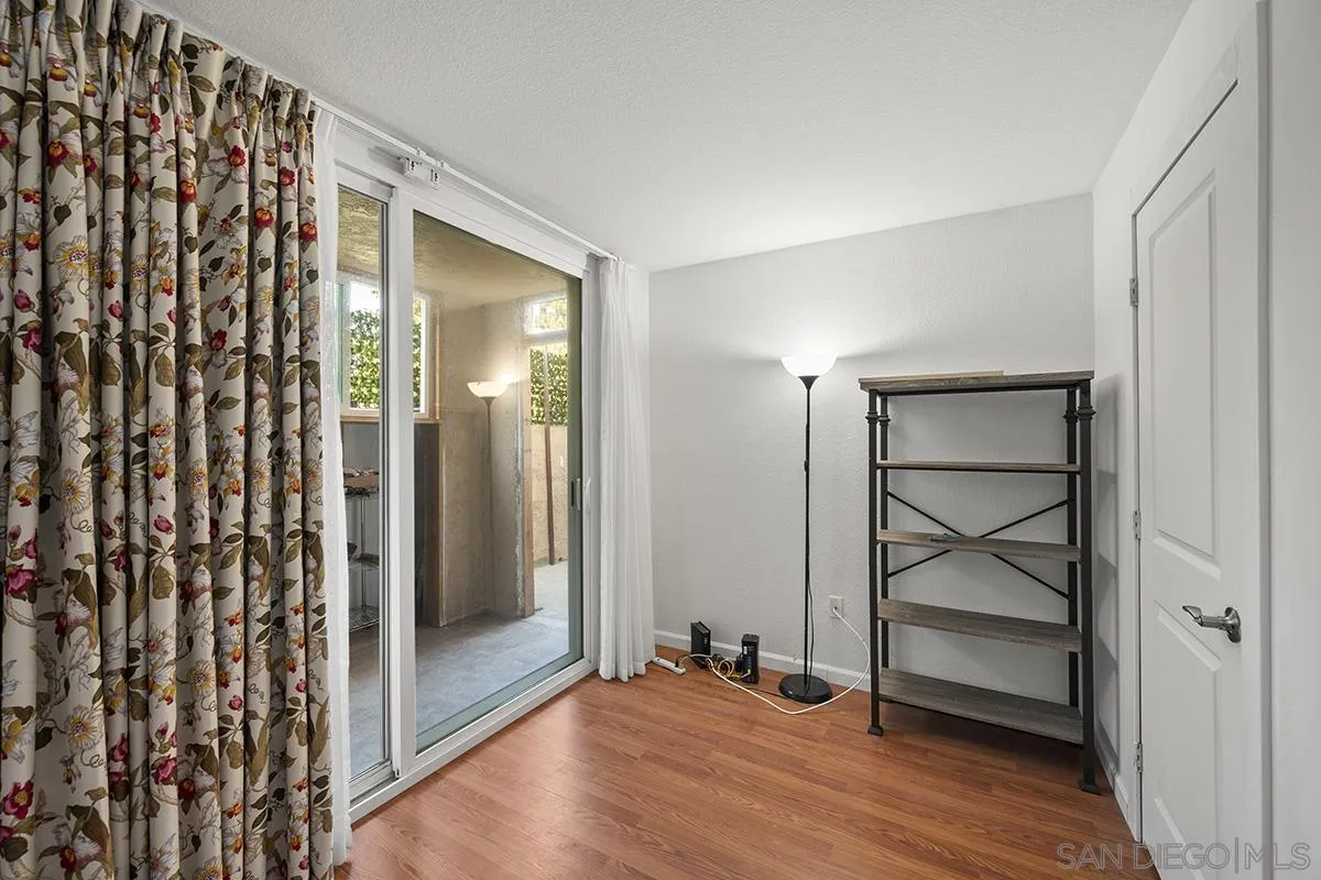 3925 Nobel Dr Unit 31
