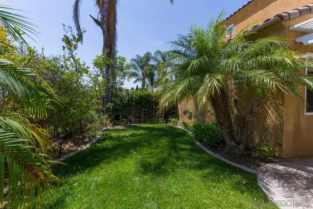 7559 Mona Ln