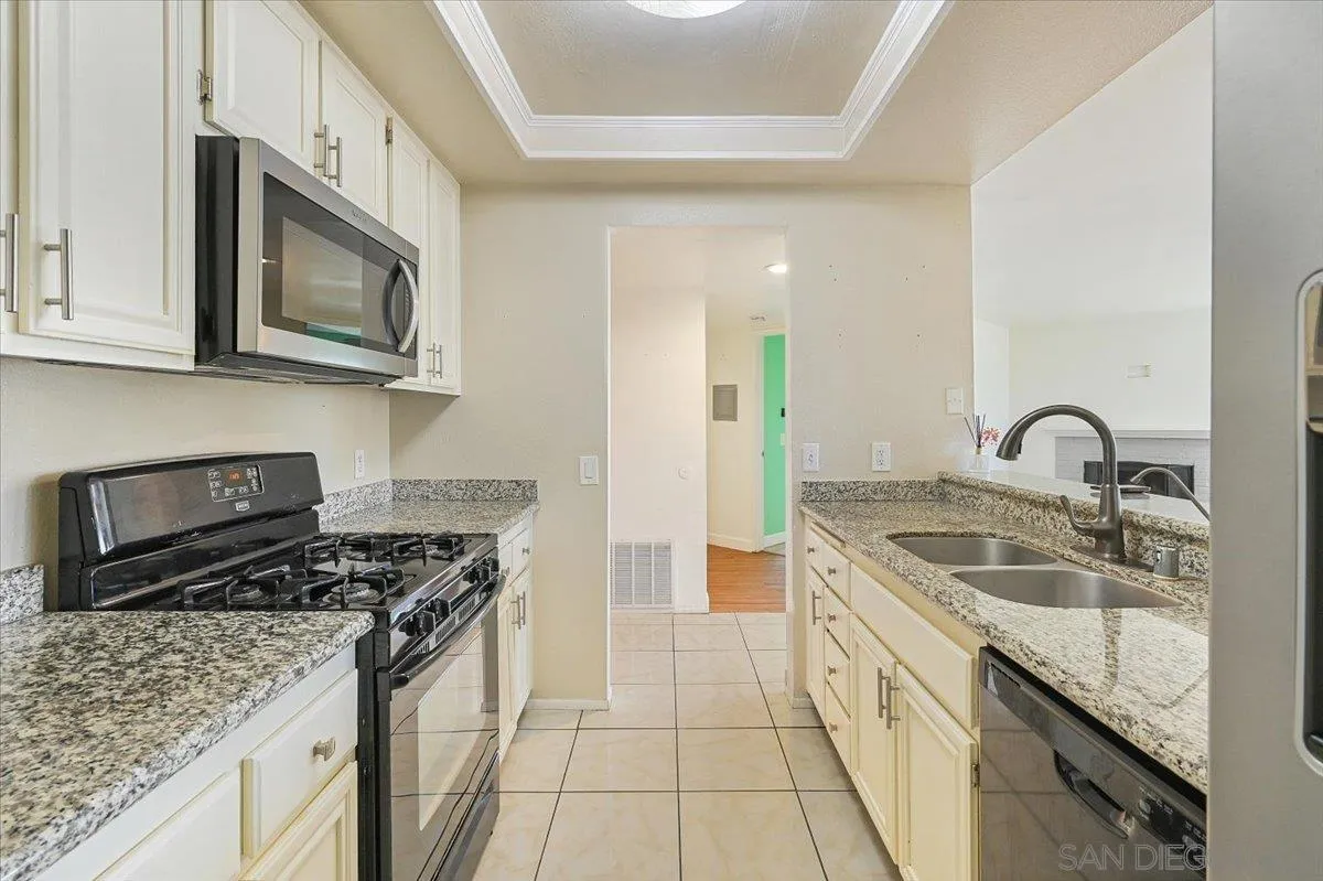 2914 Elm Tree Ct