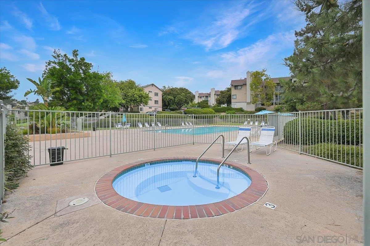 2914 Elm Tree Ct