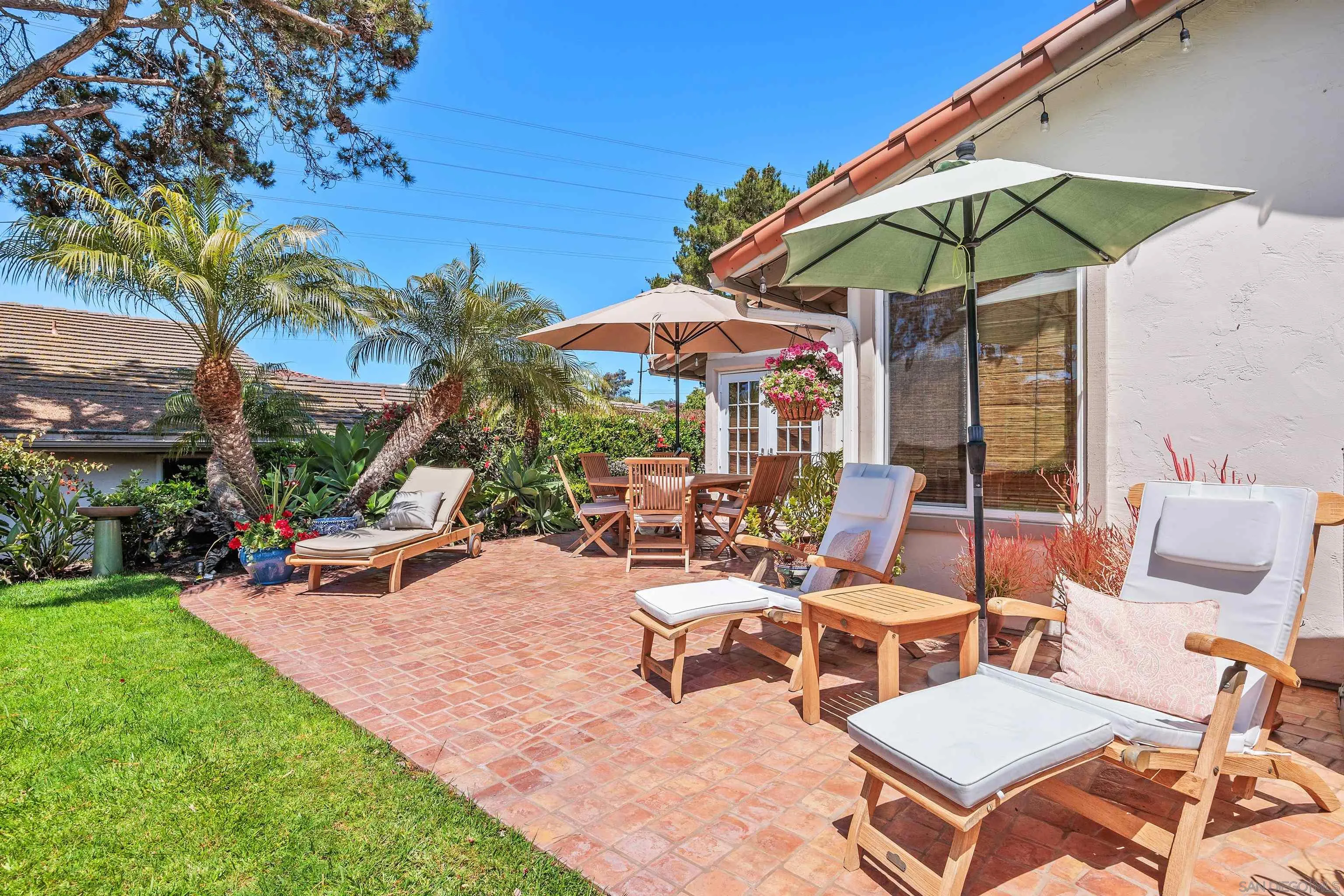 131 Morelia Ct