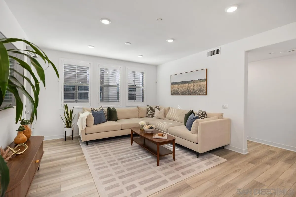 1400 Lasso Way Unit 203