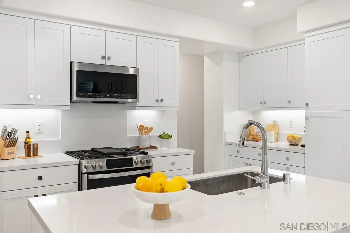 1400 Lasso Way Unit 203