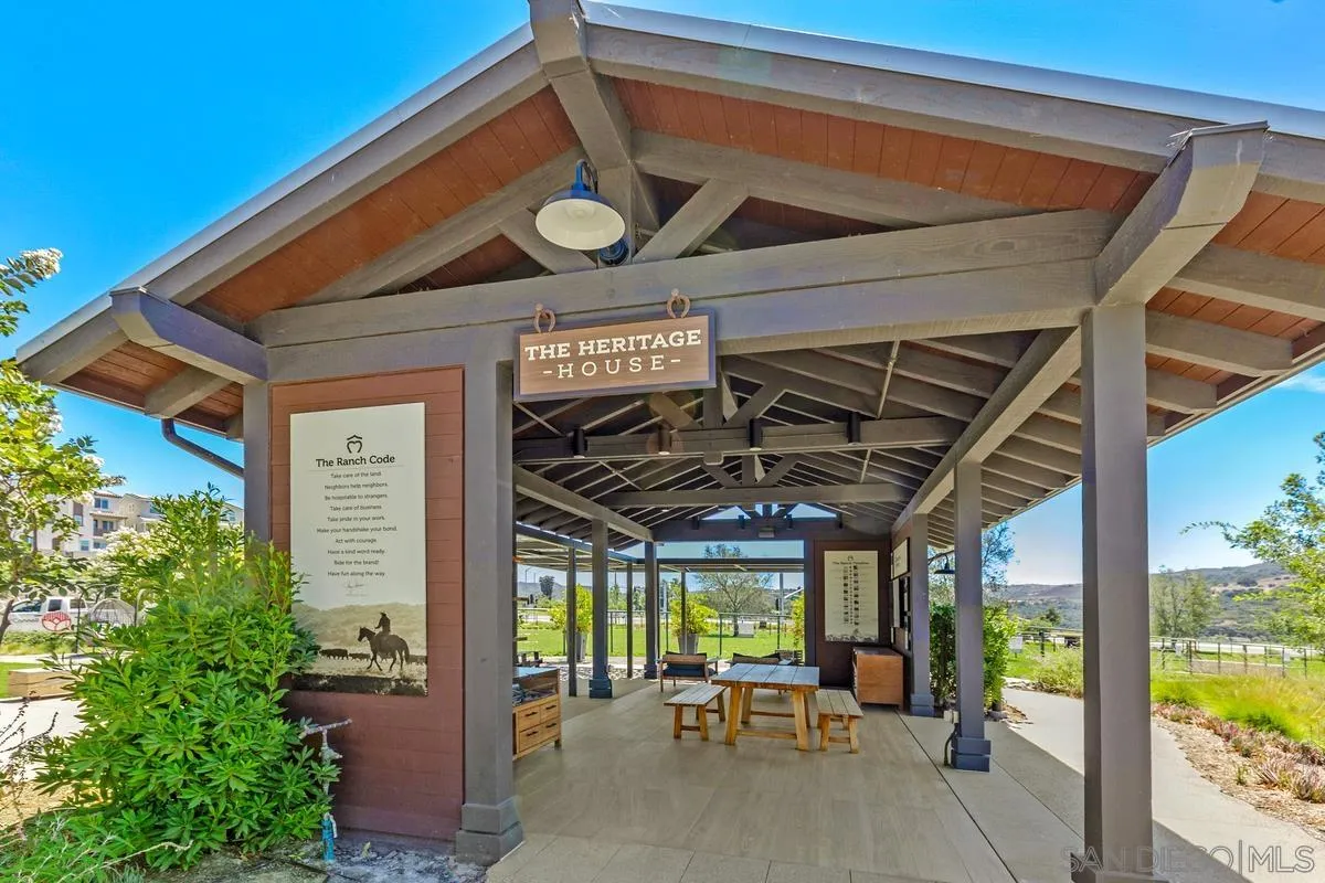 1400 Lasso Way Unit 203