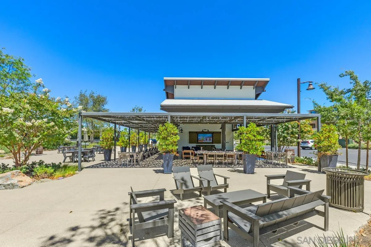 1400 Lasso Way Unit 203