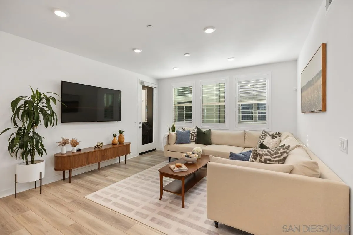1400 Lasso Way Unit 203