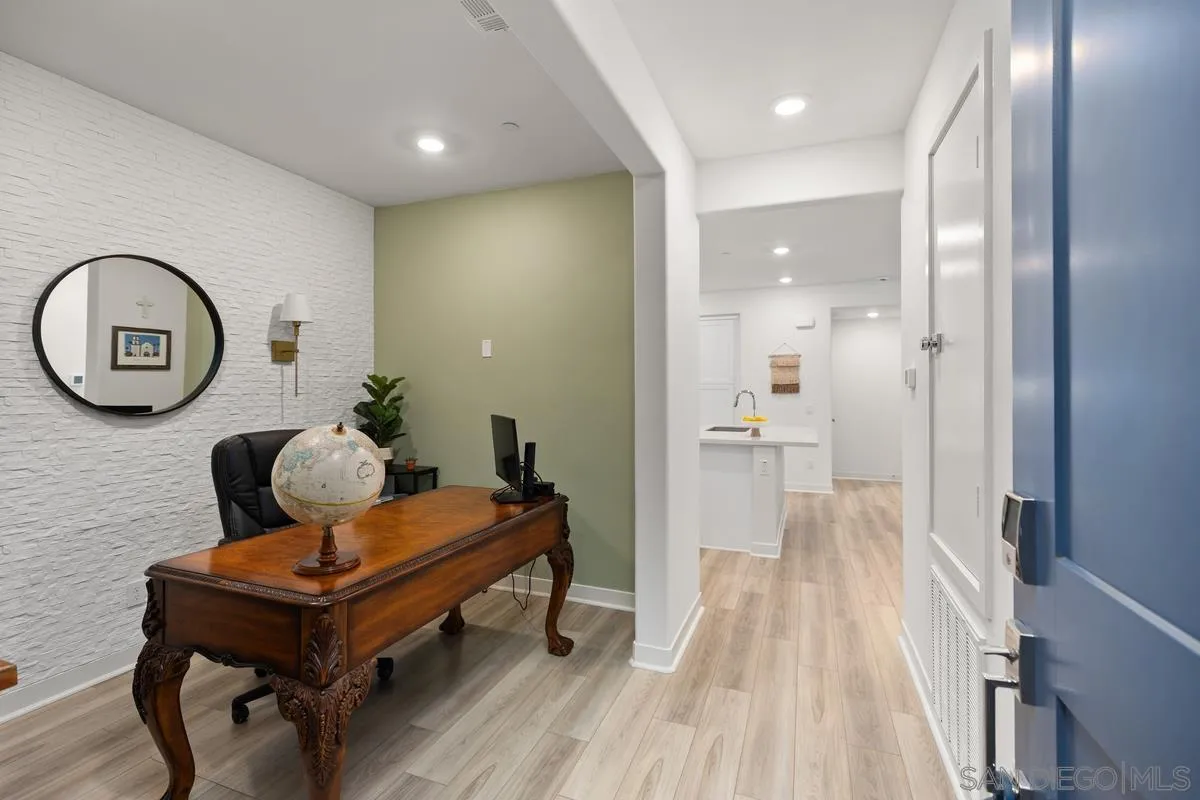 1400 Lasso Way Unit 203