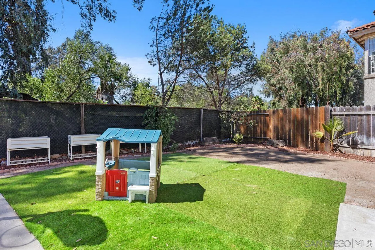 2153 Pleasantwood Ln