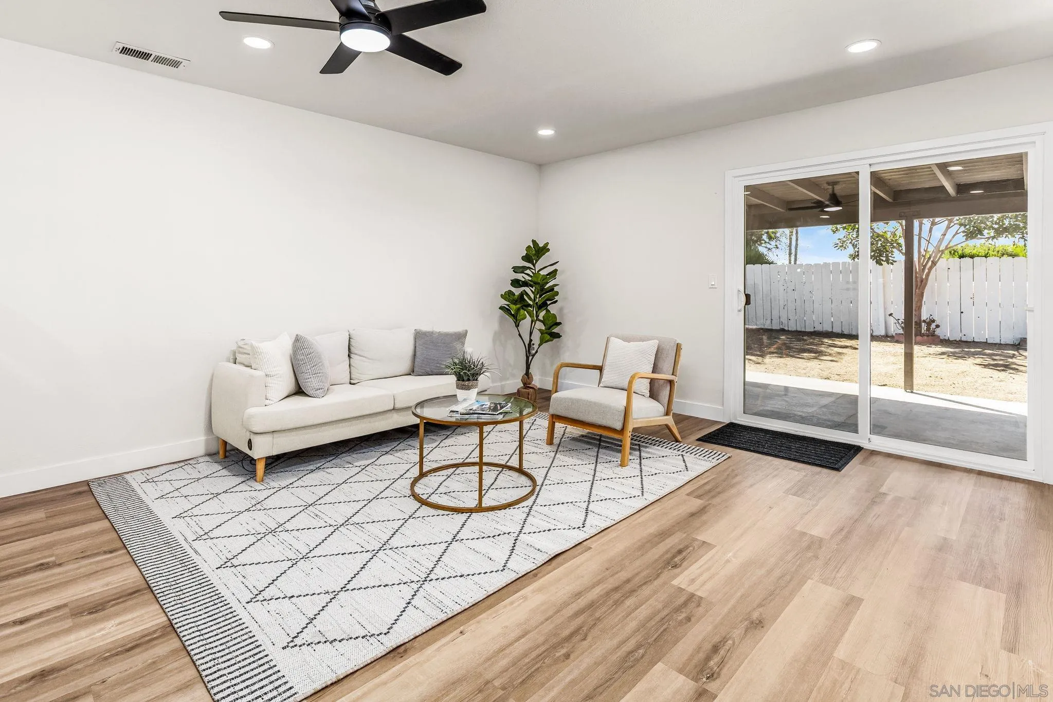 4137 Alana Cir