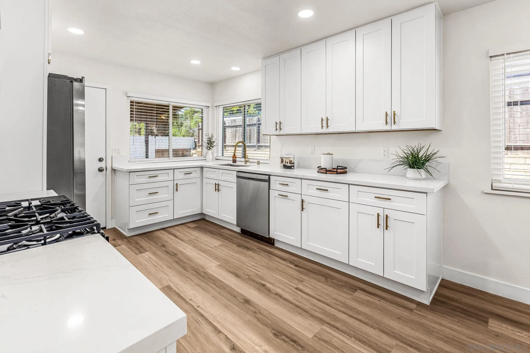 4137 Alana Cir