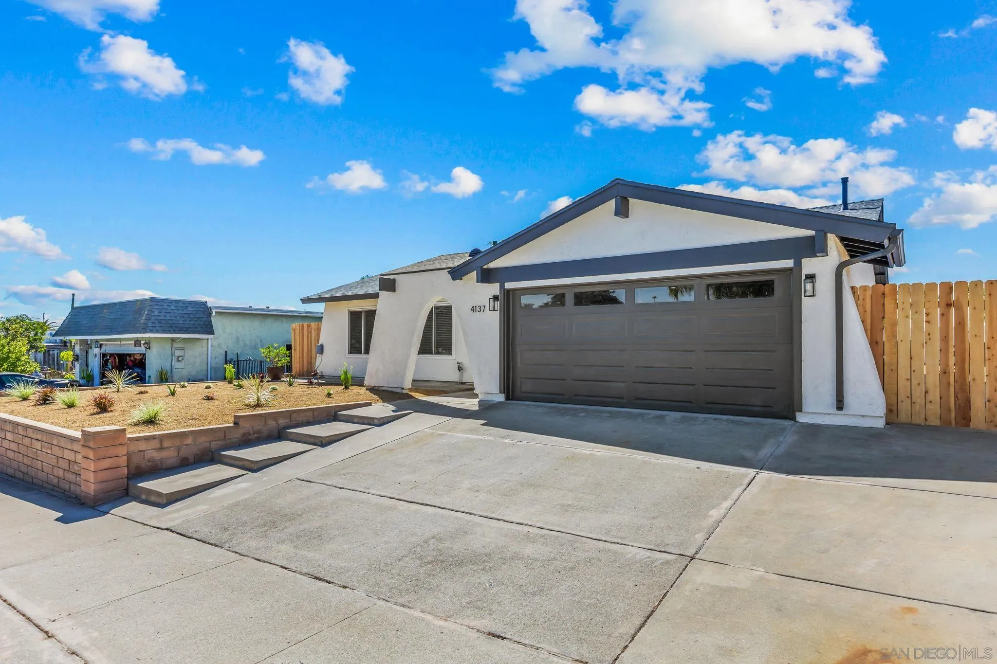 4137 Alana Cir