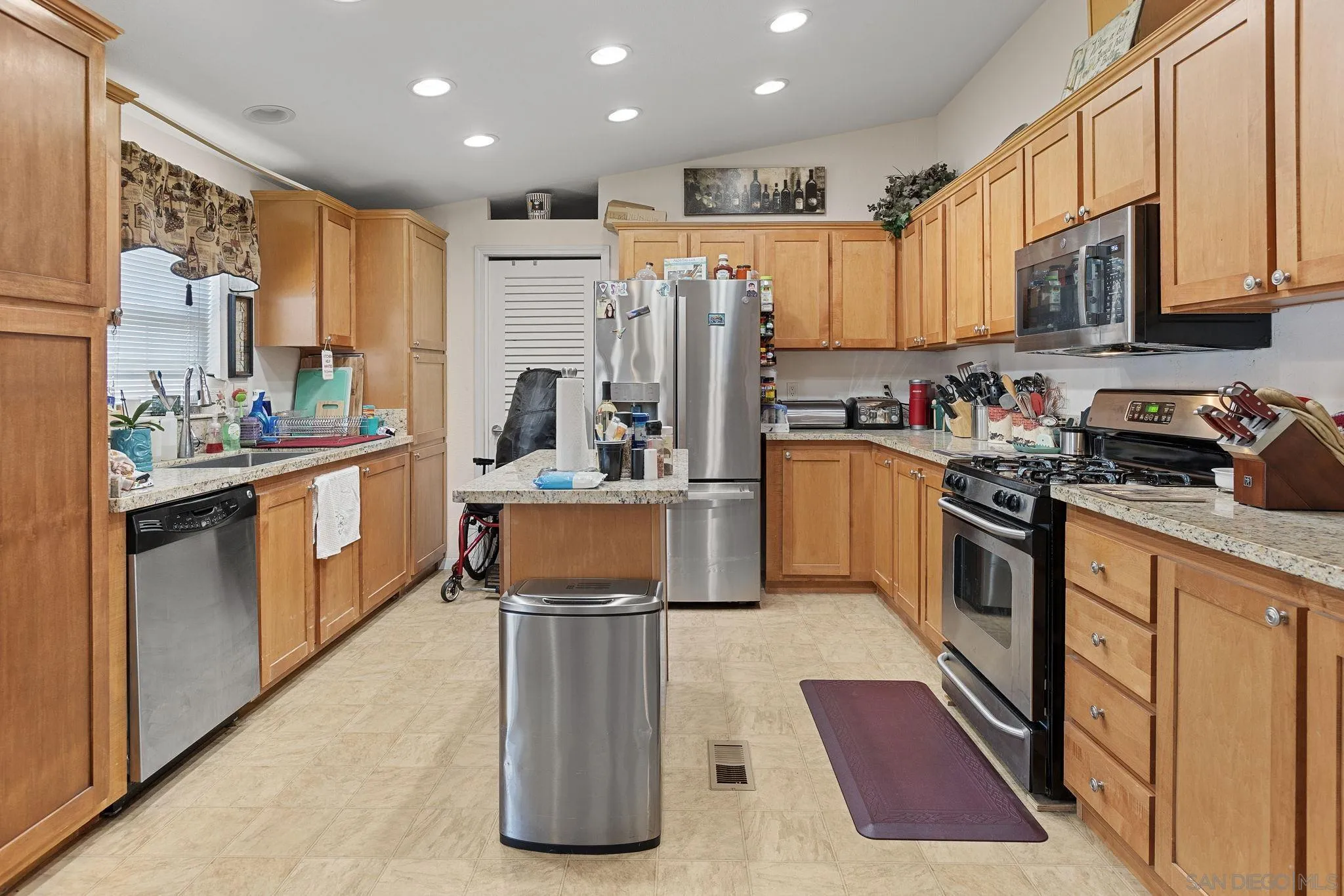 1301 S Hale Ave Unit #74