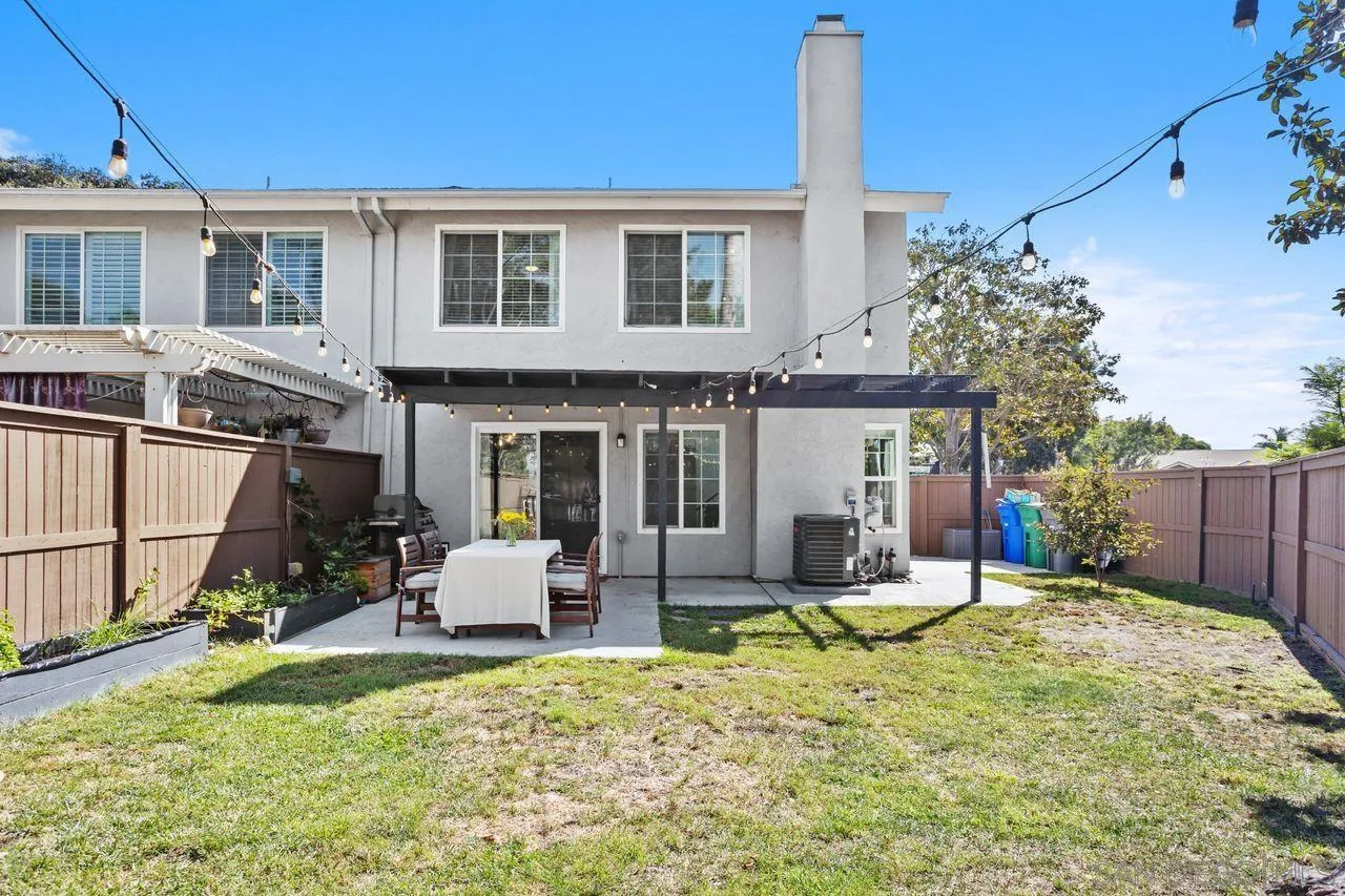 4537 Hartford Pl