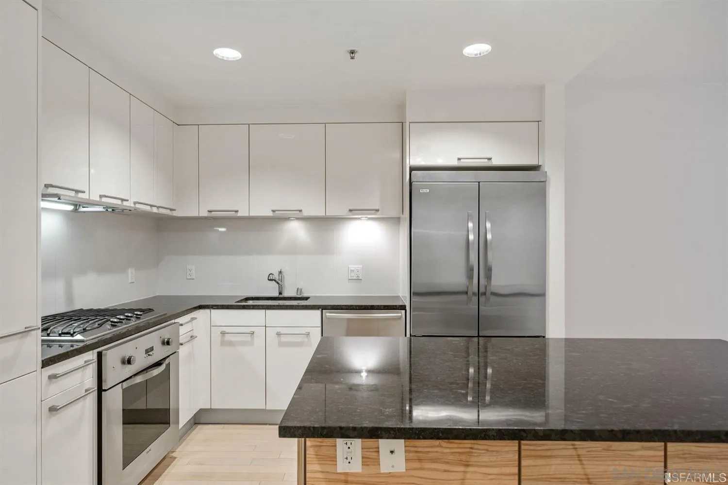 631 Folsom St Unit 4e