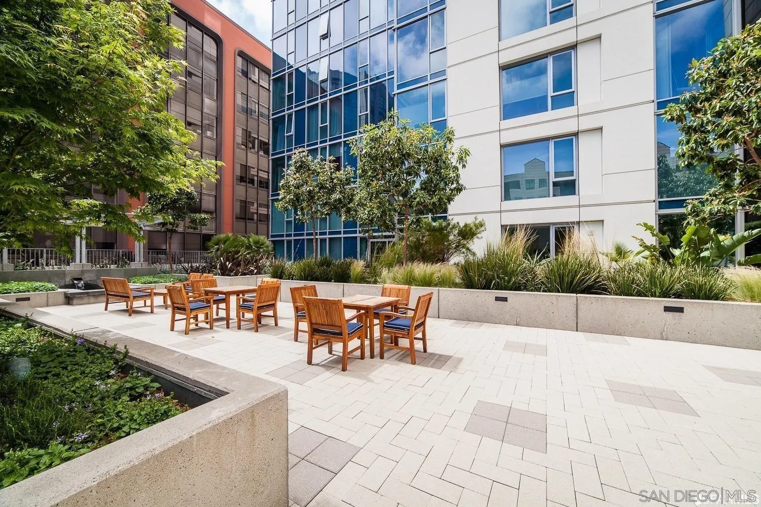 631 Folsom St Unit 4e