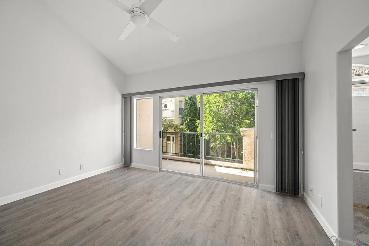 7274 Shoreline Dr Unit 117