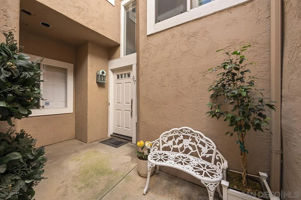 7274 Shoreline Dr Unit 117