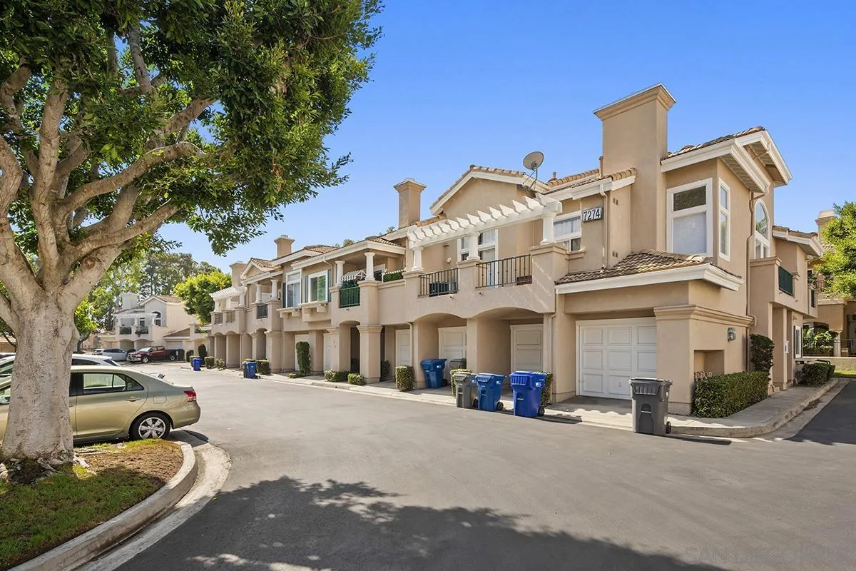 7274 Shoreline Dr Unit 117