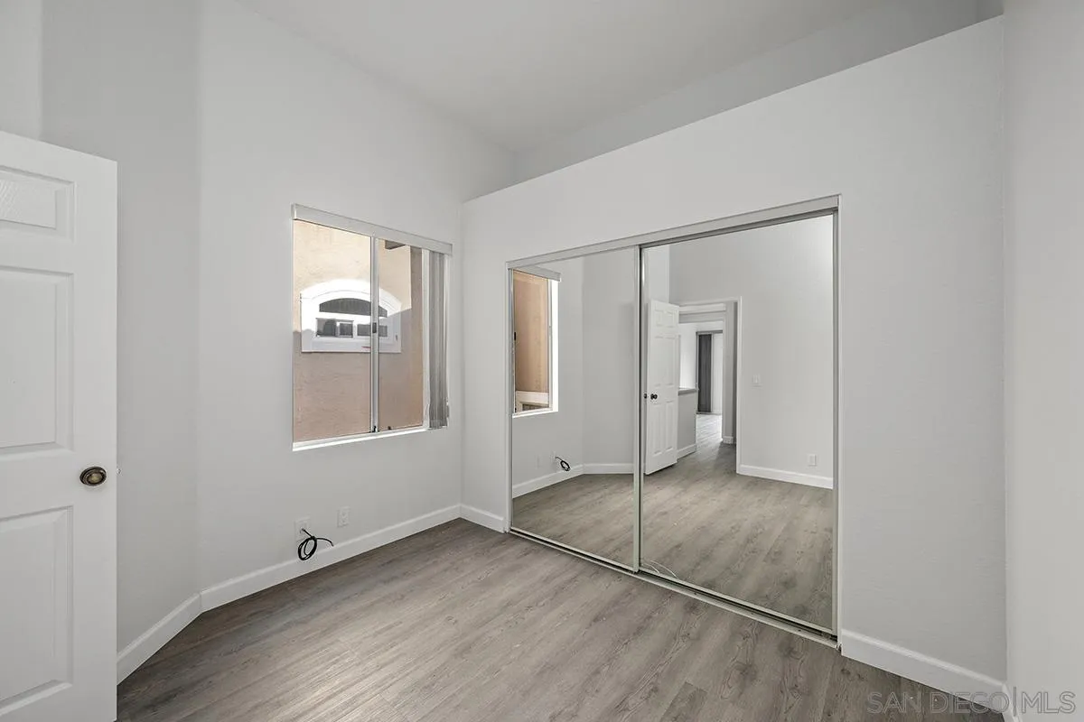 7274 Shoreline Dr Unit 117