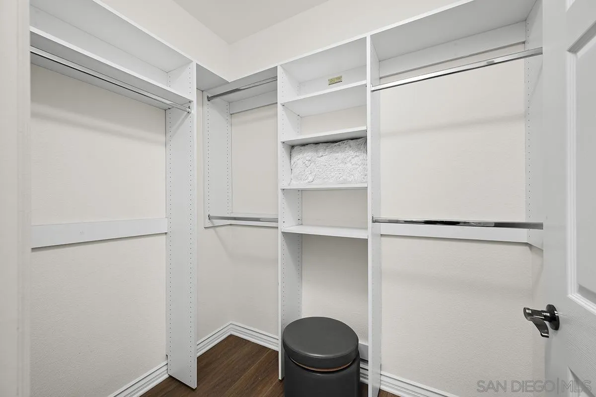 4165 Executive Dr Unit F107