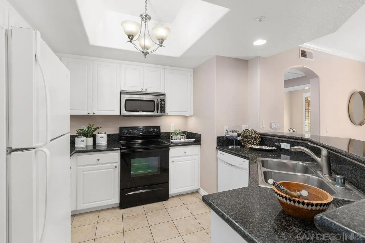 4165 Executive Dr Unit F107