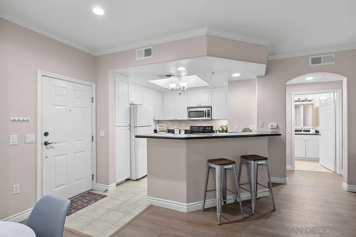 4165 Executive Dr Unit F107