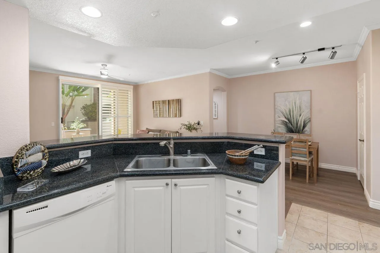 4165 Executive Dr Unit F107