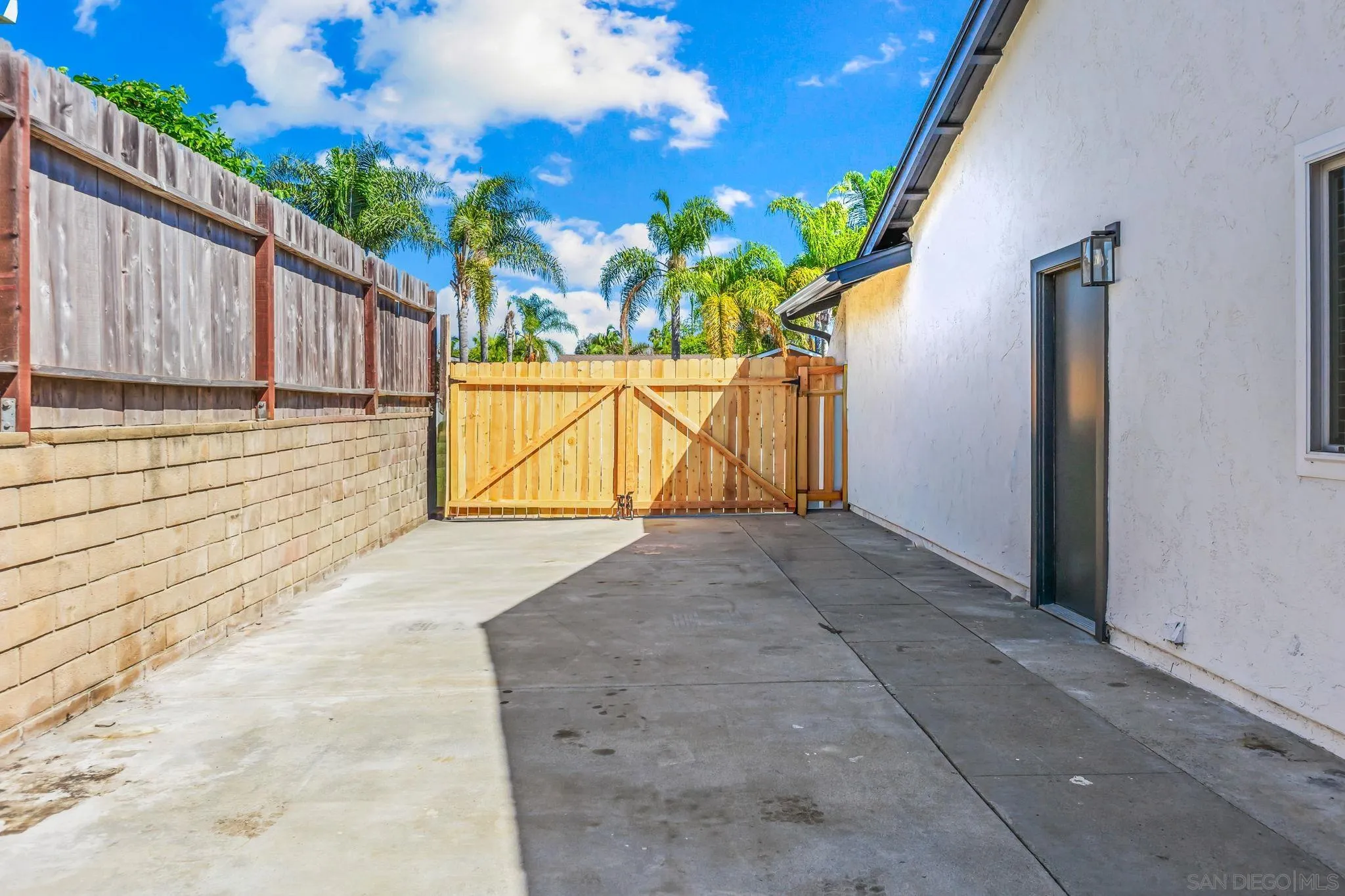 4137 Alana Cir North