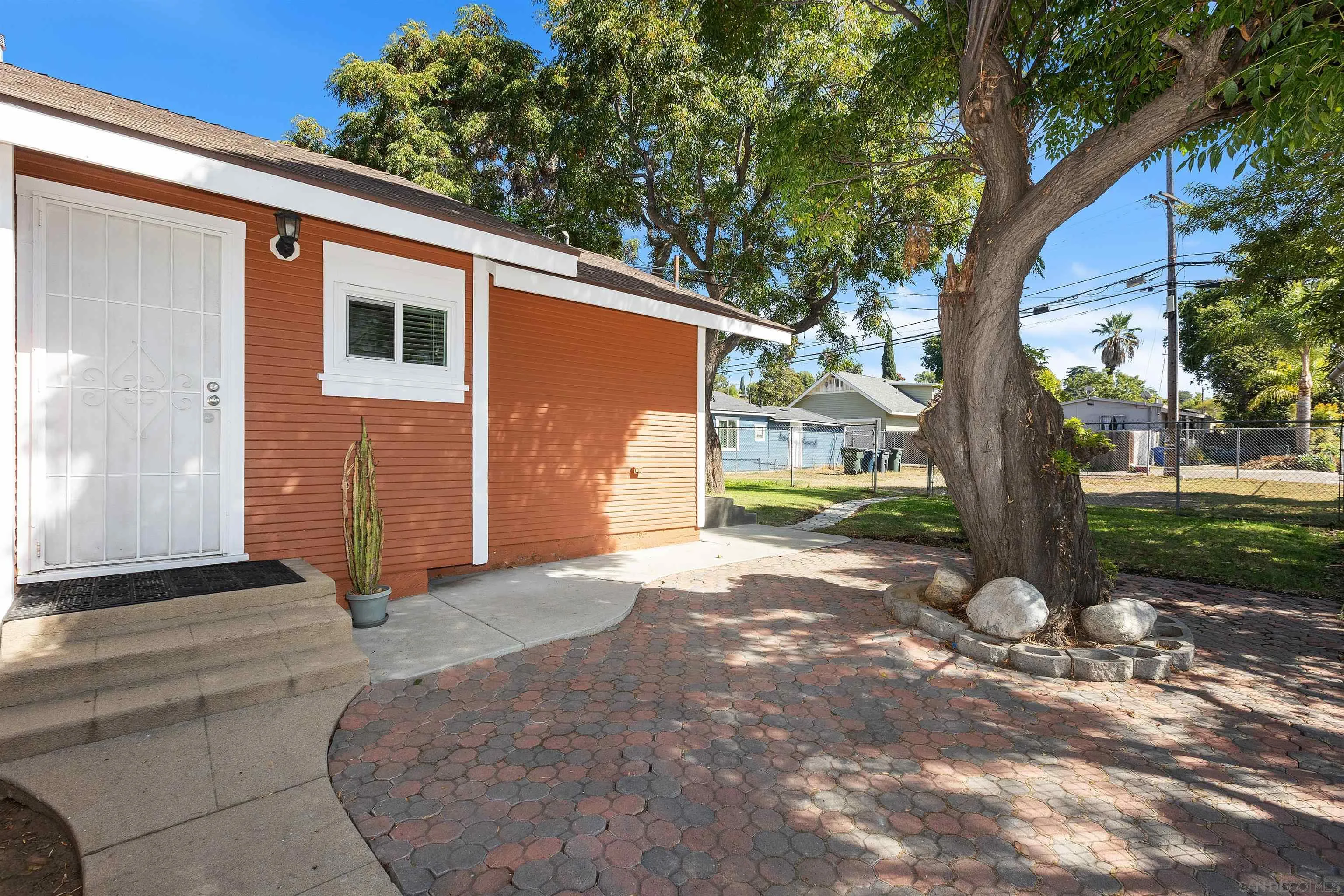 159 W 5th Ave, Escondido