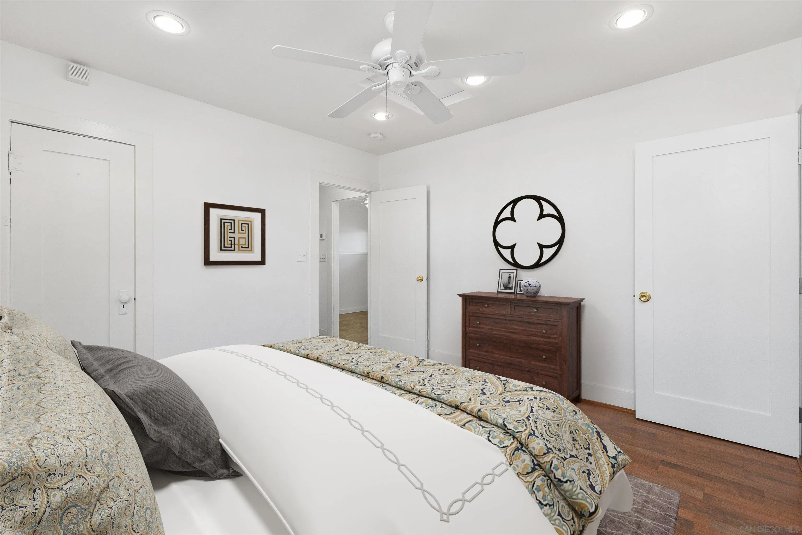 159 W 5th Ave, Escondido